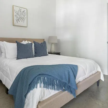 Landing At The Henry - 1 Bedroom In Northwest Charlotte